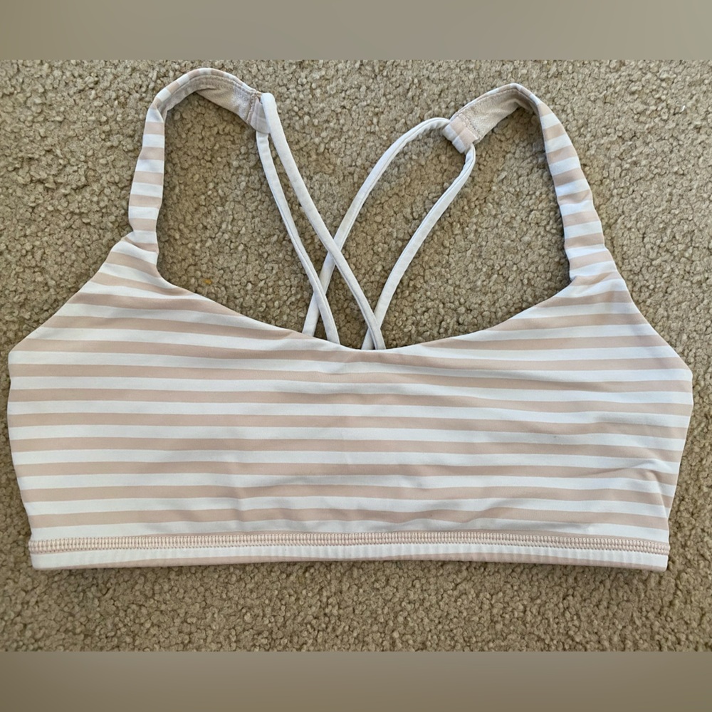 Lululemon, free to be sports bra, size 8, excellent condition